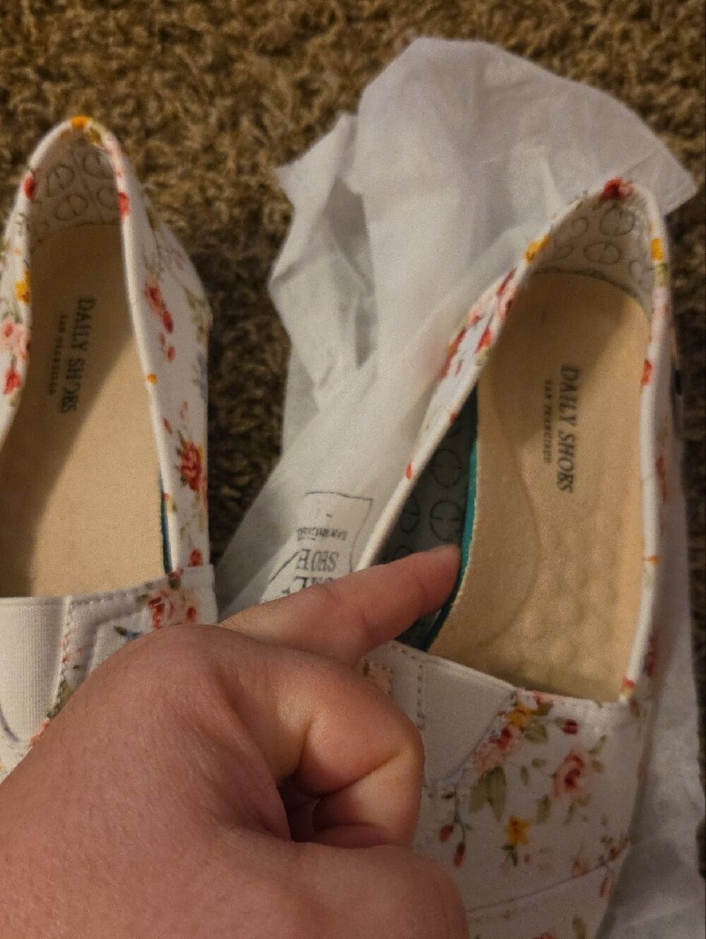 Women’s Floral Slip-On Flats in Ivory with Rose Print - Picture 6 of 6